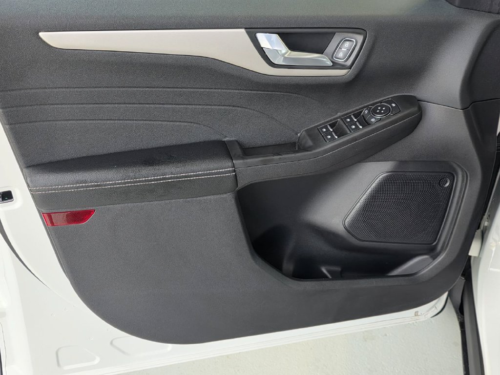 Used 2022 Ford Escape SEL FWD image 37