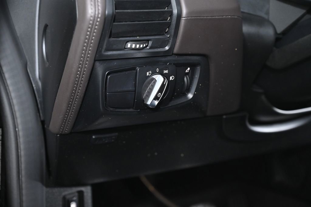 Used 2015 BMW i3 w/ Range Extender image 24