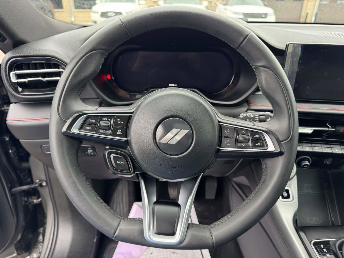 Used 2024 Dodge Hornet GT w/ GT Blacktop Package image 12