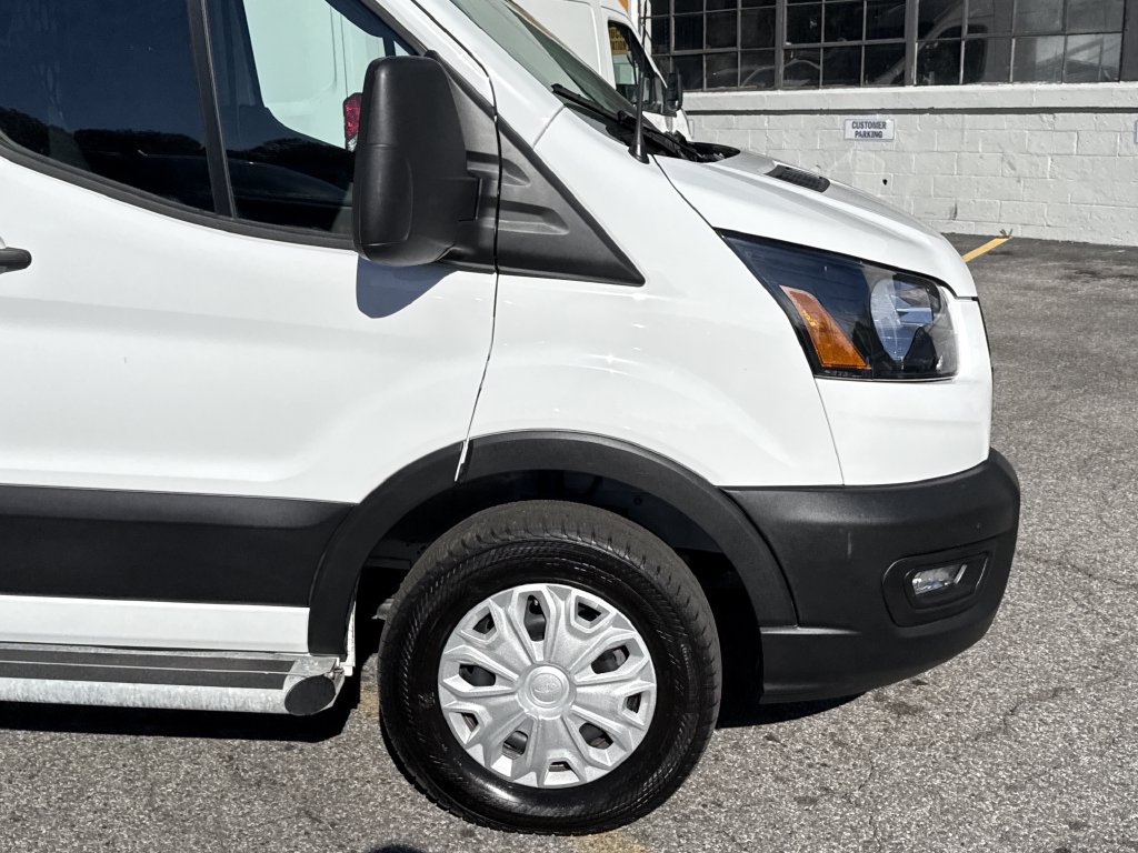 Used 2025 Ford Transit 250 Low Roof w/ Exterior Upgrade Package RWD image 9