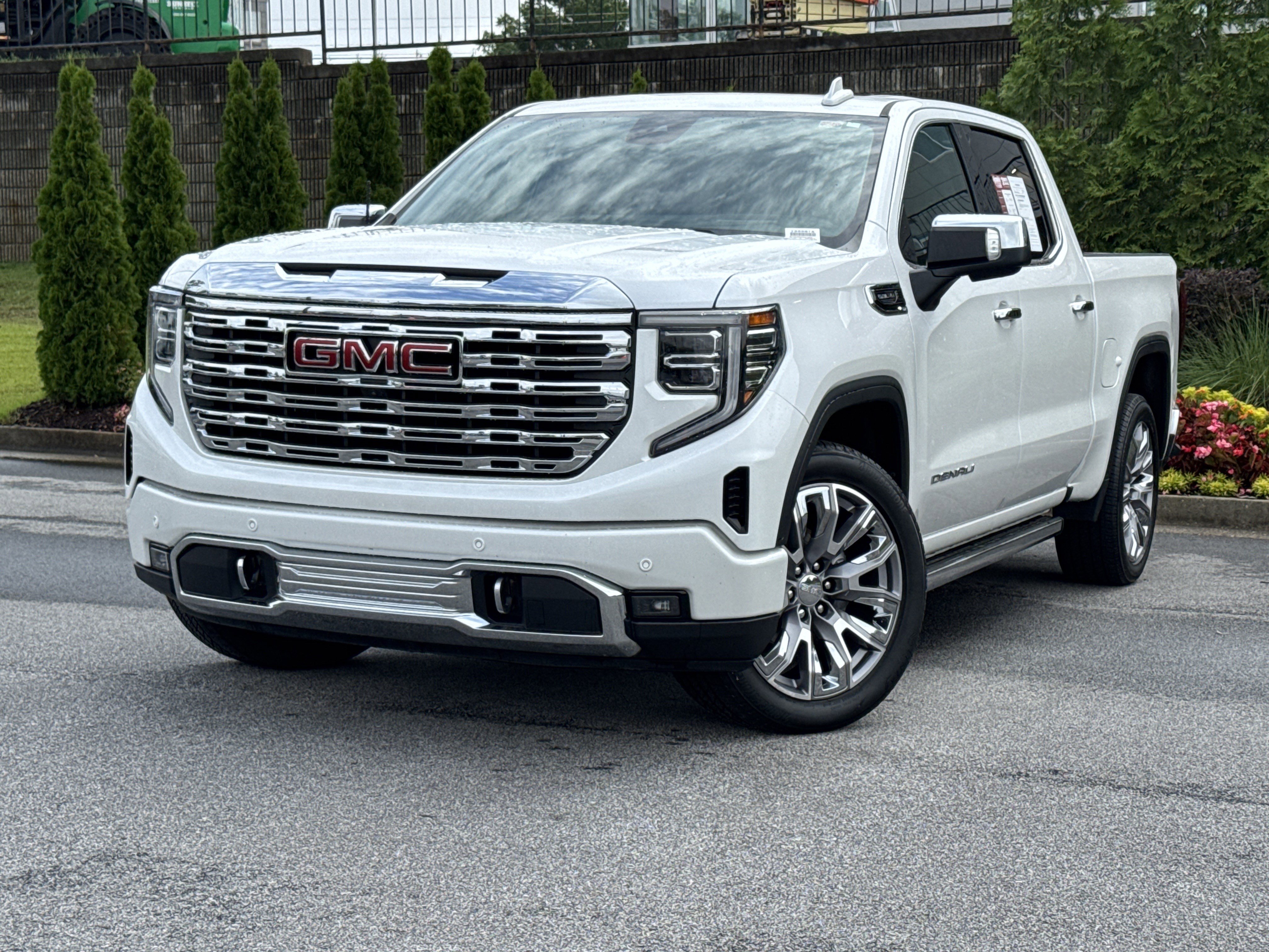 Used 2024 GMC Sierra 1500 Denali w/ Denali Reserve Package RWD image 5