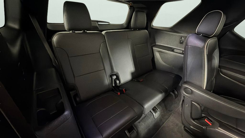 Certified 2023 Chevrolet Traverse Premier FWD image 31