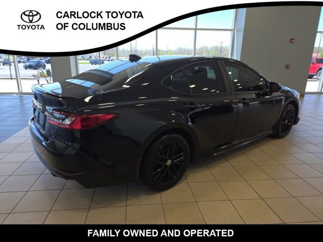Used 2025 Toyota Camry SE w/ Convenience Package image 7