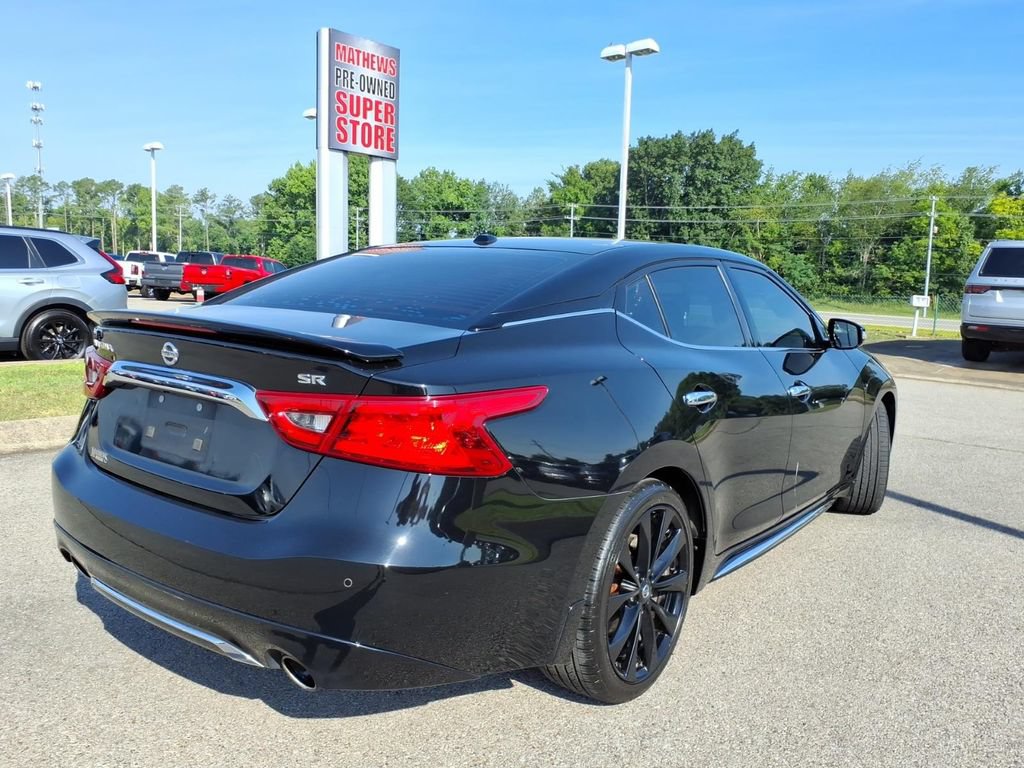 Used 2016 Nissan Maxima SR w/ Interior Lighting Package FWD image 16