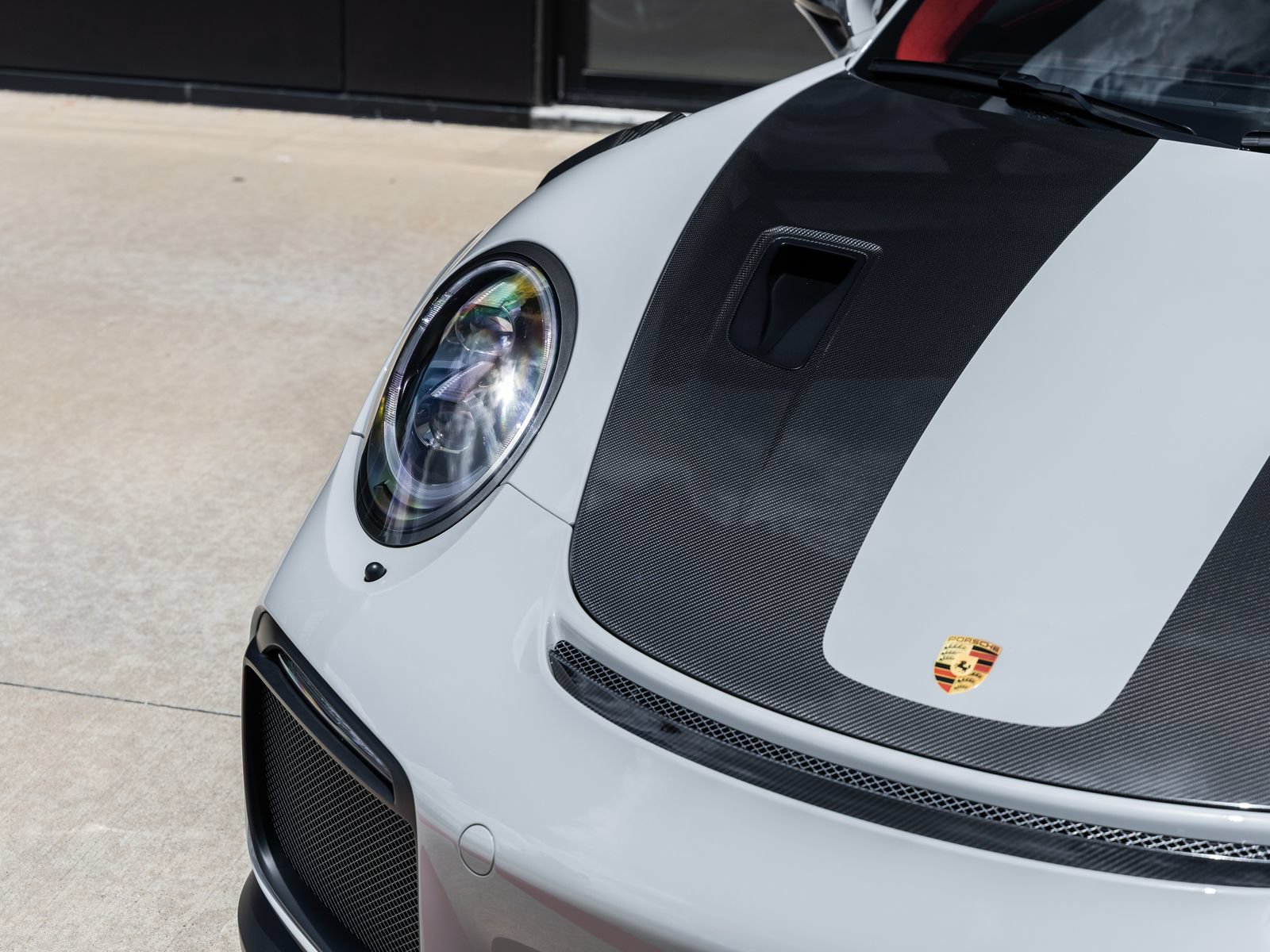 Certified 2019 Porsche 911 GT2 RS RWD image 30