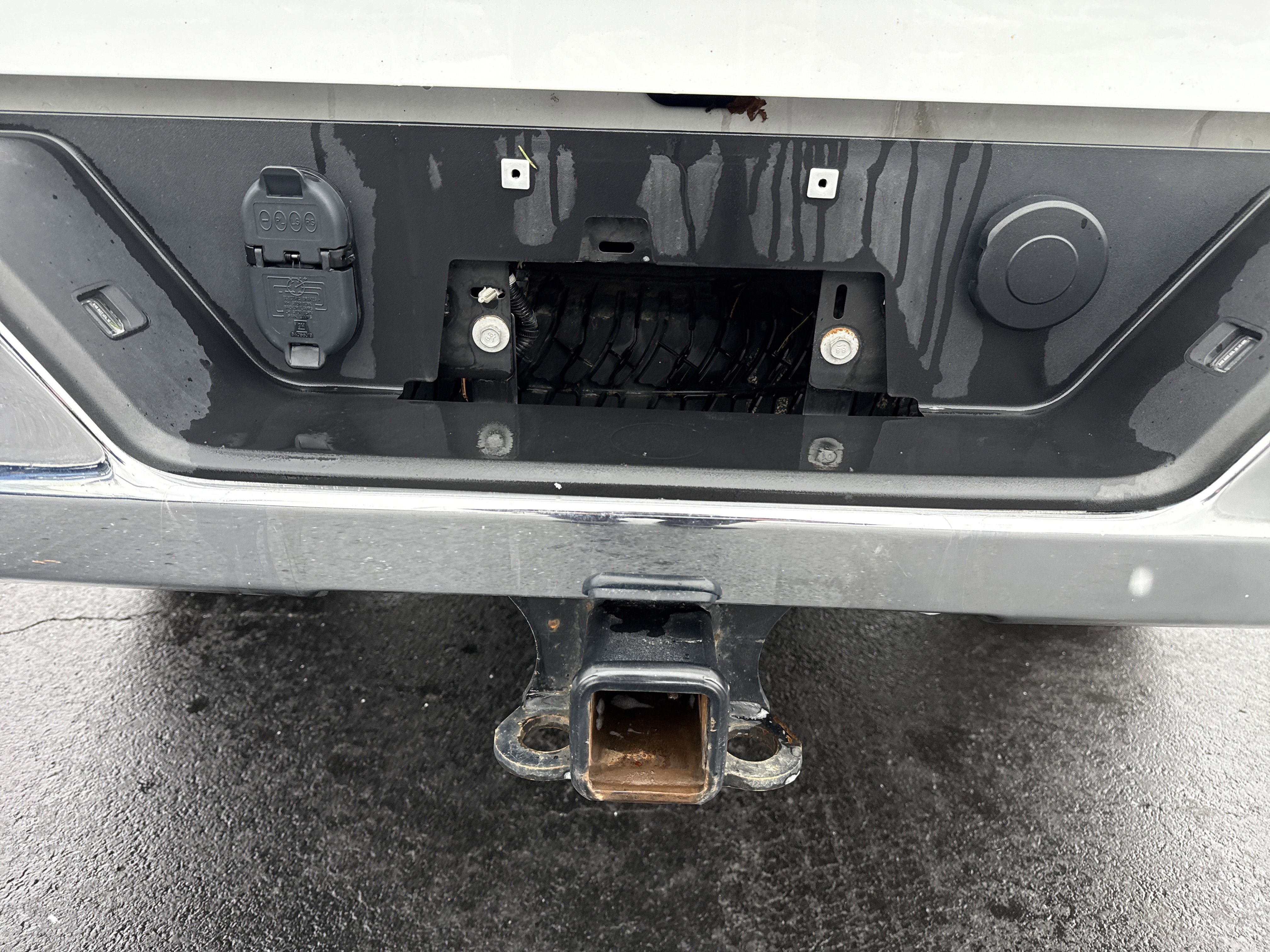 Used 2024 Chevrolet Silverado 3500 W/T image 11