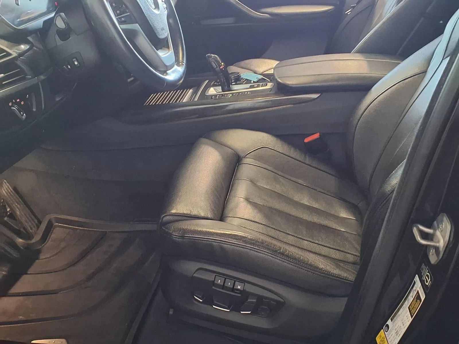 Used 2015 BMW X5 xDrive50i AWD/4WD image 18