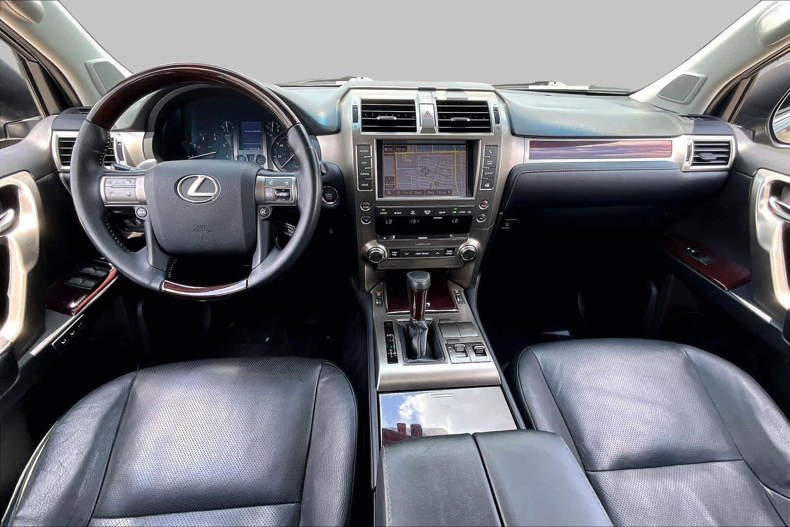 Used 2015 Lexus GX 460 w/ Premium Package AWD/4WD image 13