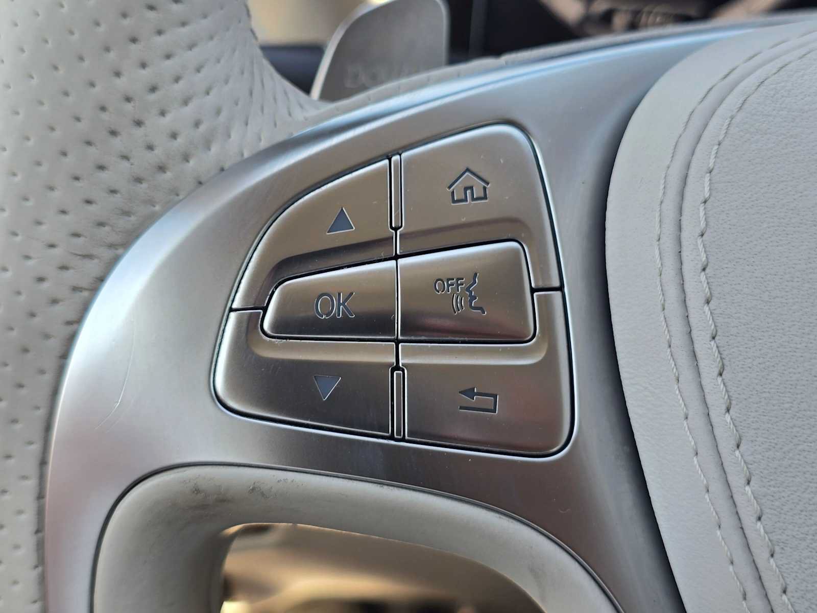 Used 2014 Mercedes-Benz S 63 AMG 4MATIC Sedan image 31
