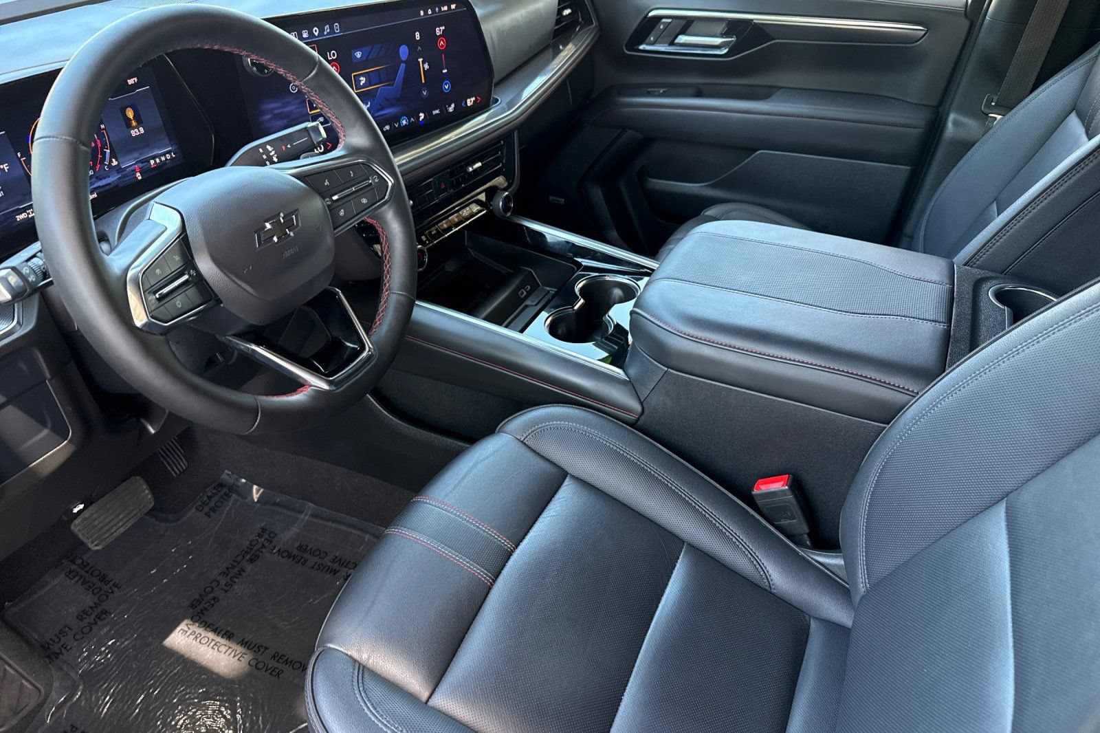 Used 2025 Chevrolet Tahoe RST w/ Comfort Package AWD/4WD image 5