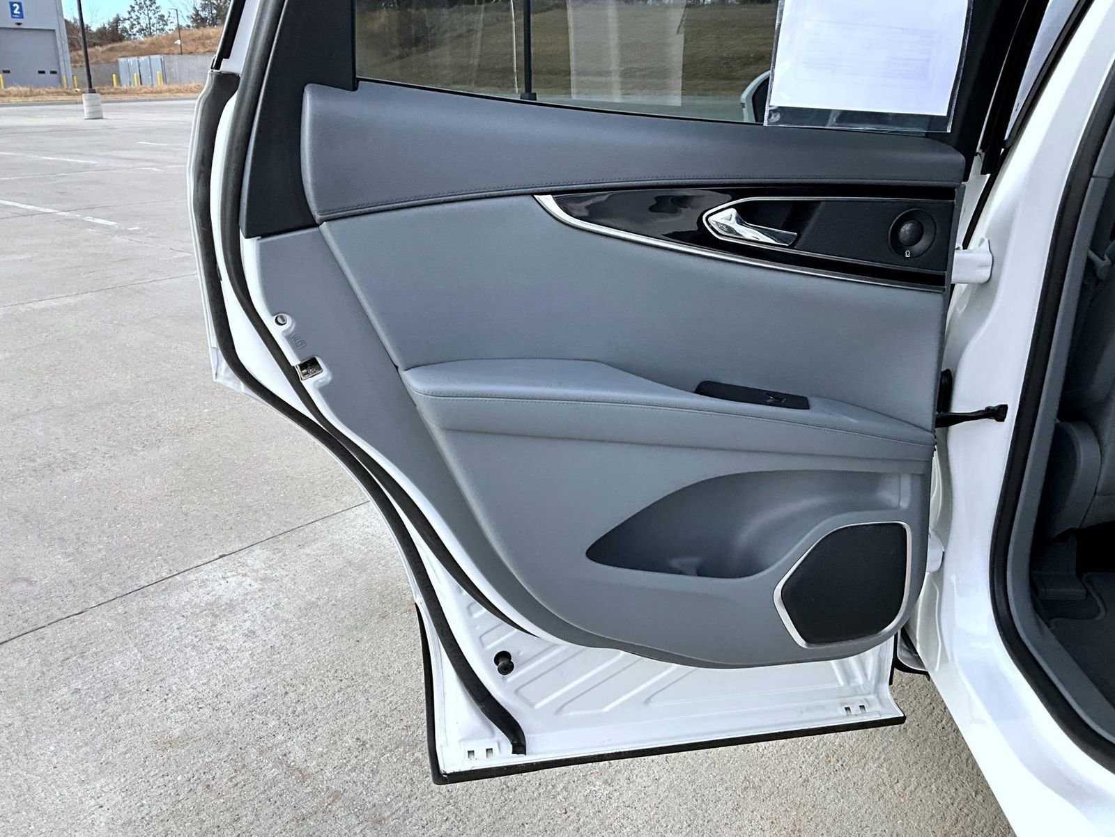 Certified 2022 Lincoln Nautilus Reserve w/ Equipment Group 201A image 18