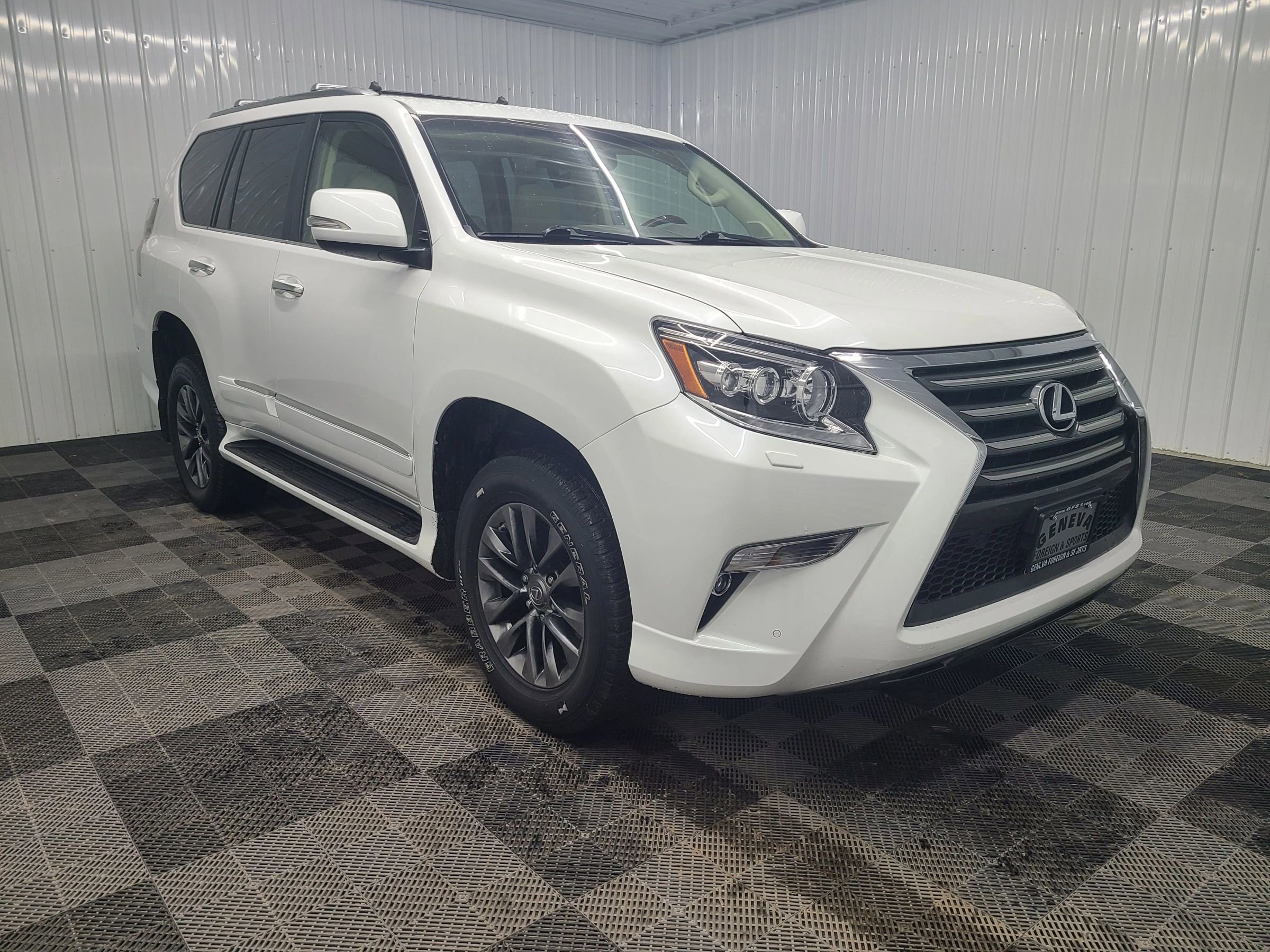 Used 2014 Lexus GX 460 Luxury image 4