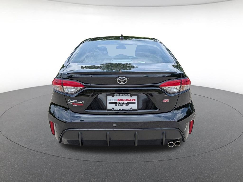 Used 2025 Toyota Corolla SE FWD image 5