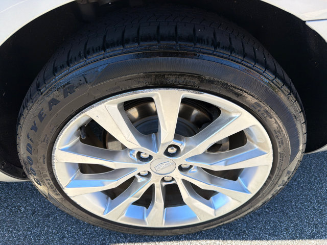 Used 2016 Cadillac XTS Luxury FWD image 19