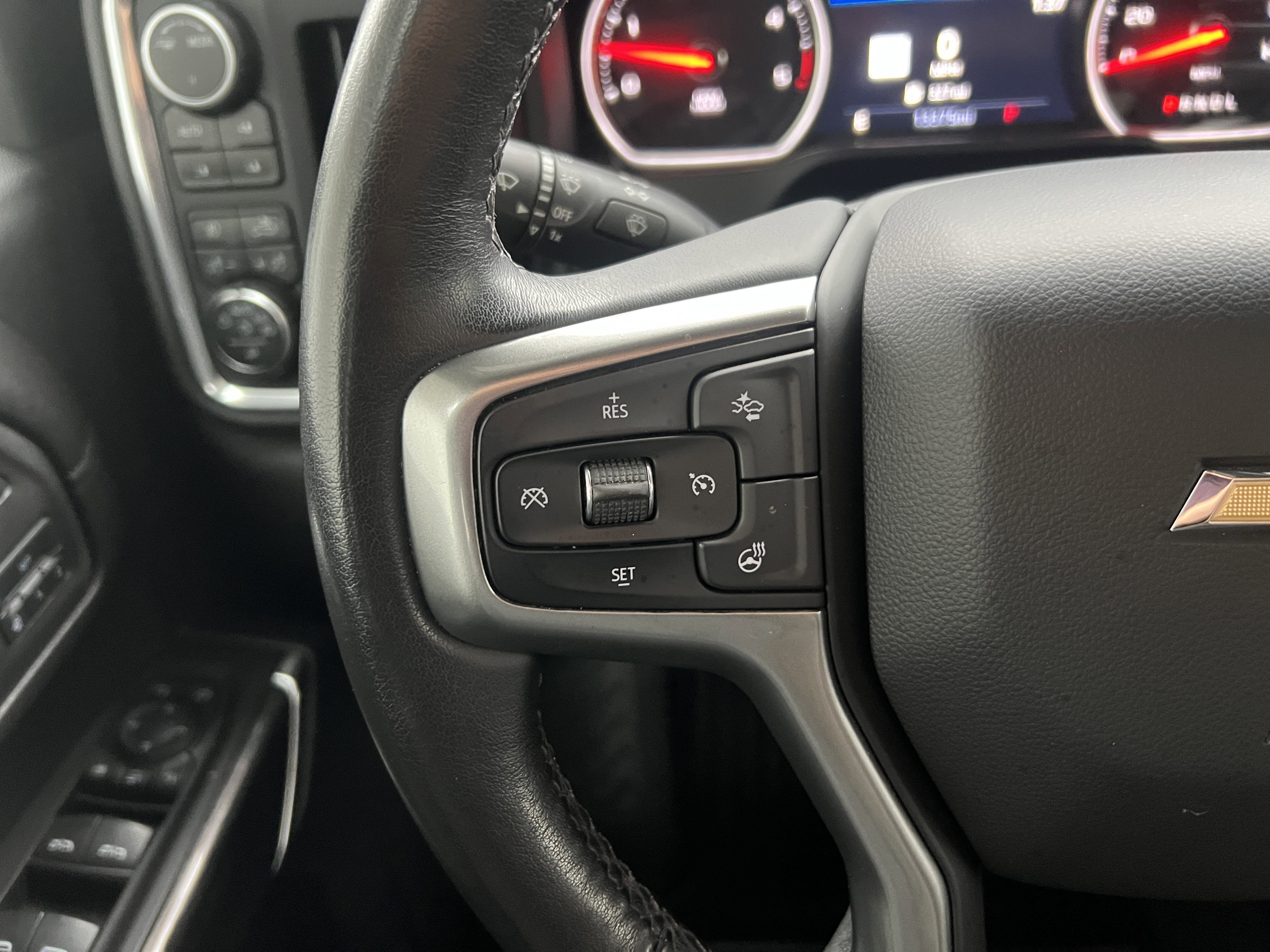 Used 2021 Chevrolet Silverado 3500 LTZ w/ LTZ Premium Package image 27