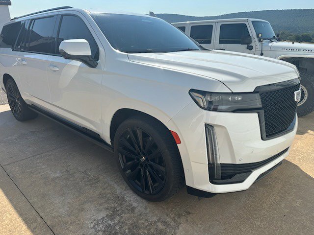 Used 2021 Cadillac Escalade ESV Sport w/ Driver Assist Tech Package AWD/4WD image 2