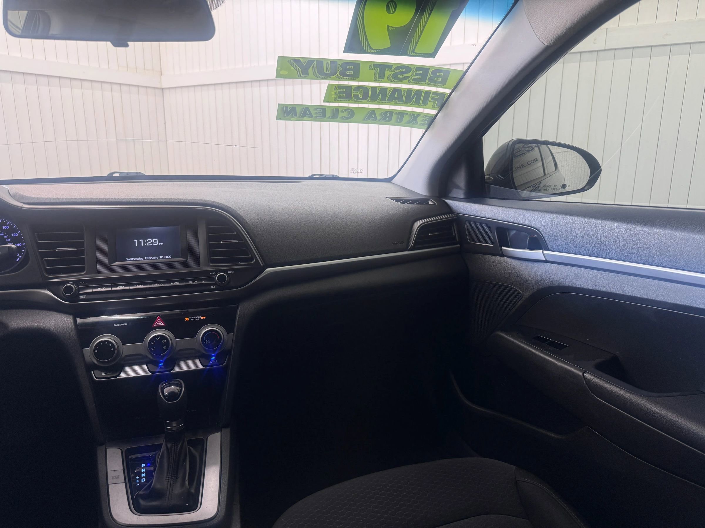 Used 2019 Hyundai Elantra SE w/ Cargo Package FWD image 16