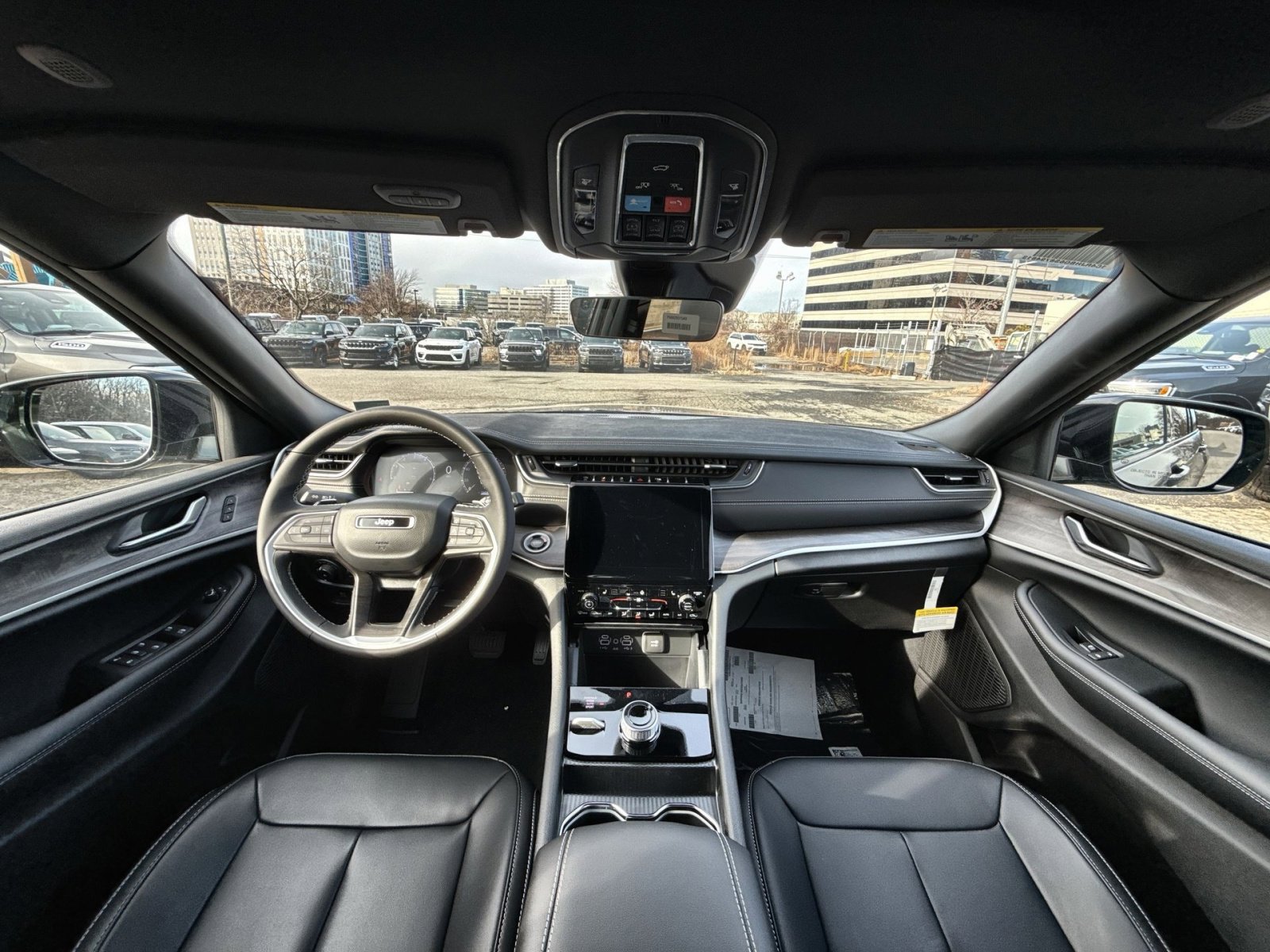 New 2025 Jeep Grand Cherokee Limited image 26