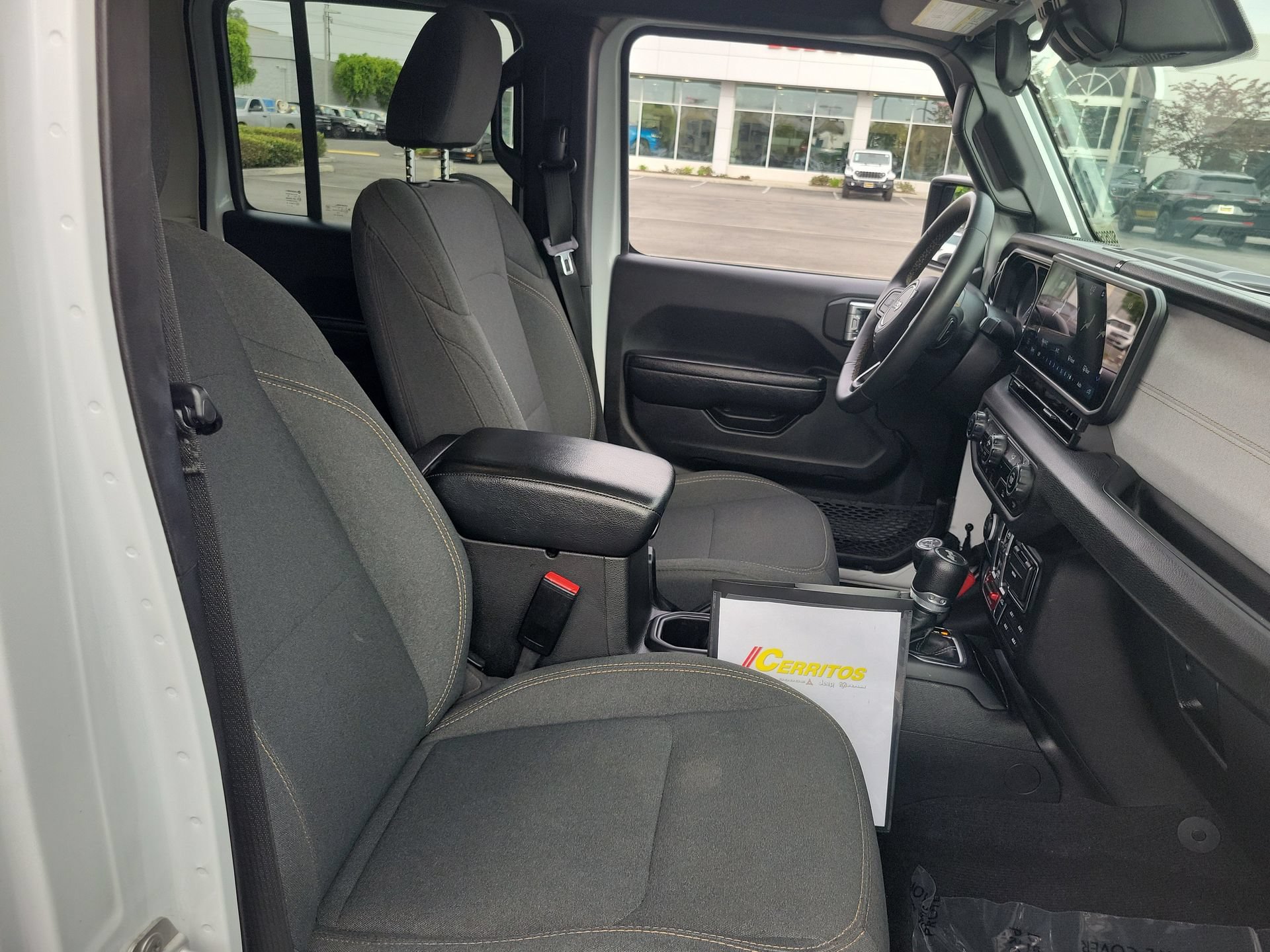 Certified 2024 Jeep Wrangler Unlimited AWD/4WD image 21