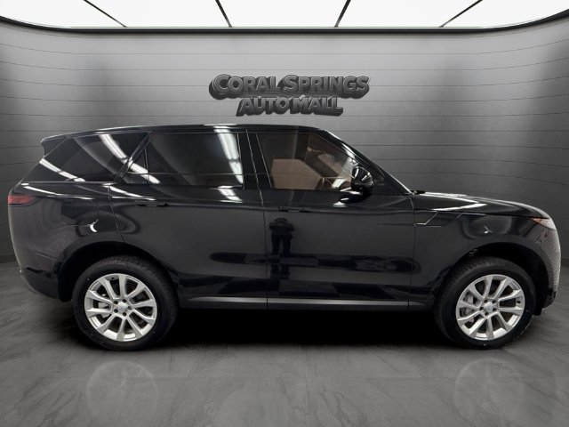 Used 2025 Land Rover Range Rover Sport SE AWD/4WD image 8