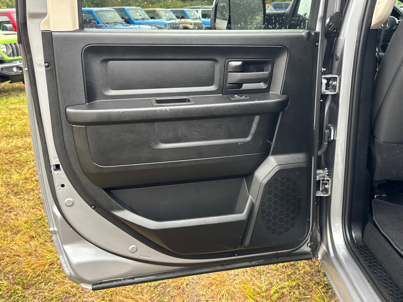 Certified 2024 RAM 1500 Tradesman w/ Popular Equipment Group image 13