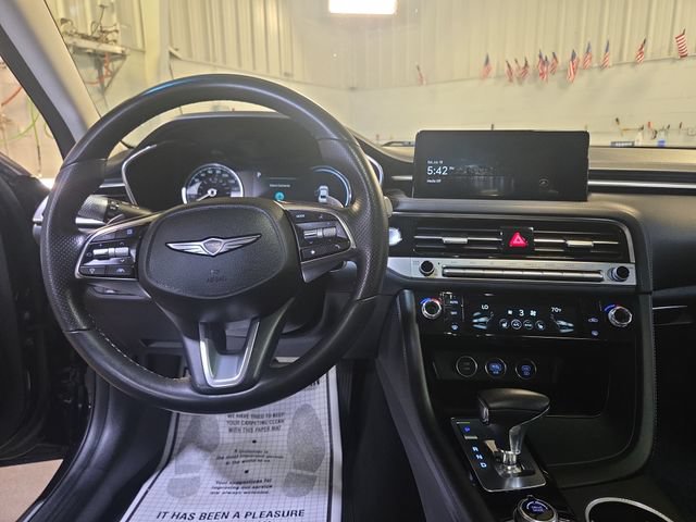 Used 2025 Genesis G70 2.5T RWD image 12