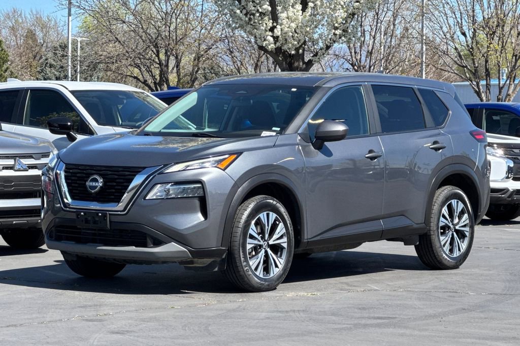 Used 2023 Nissan Rogue SV image 8