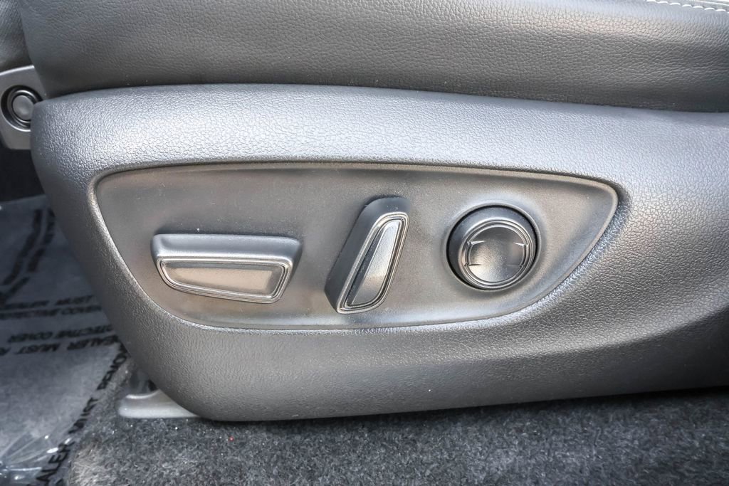 Used 2024 Toyota Land Cruiser w/ Premium Package image 10