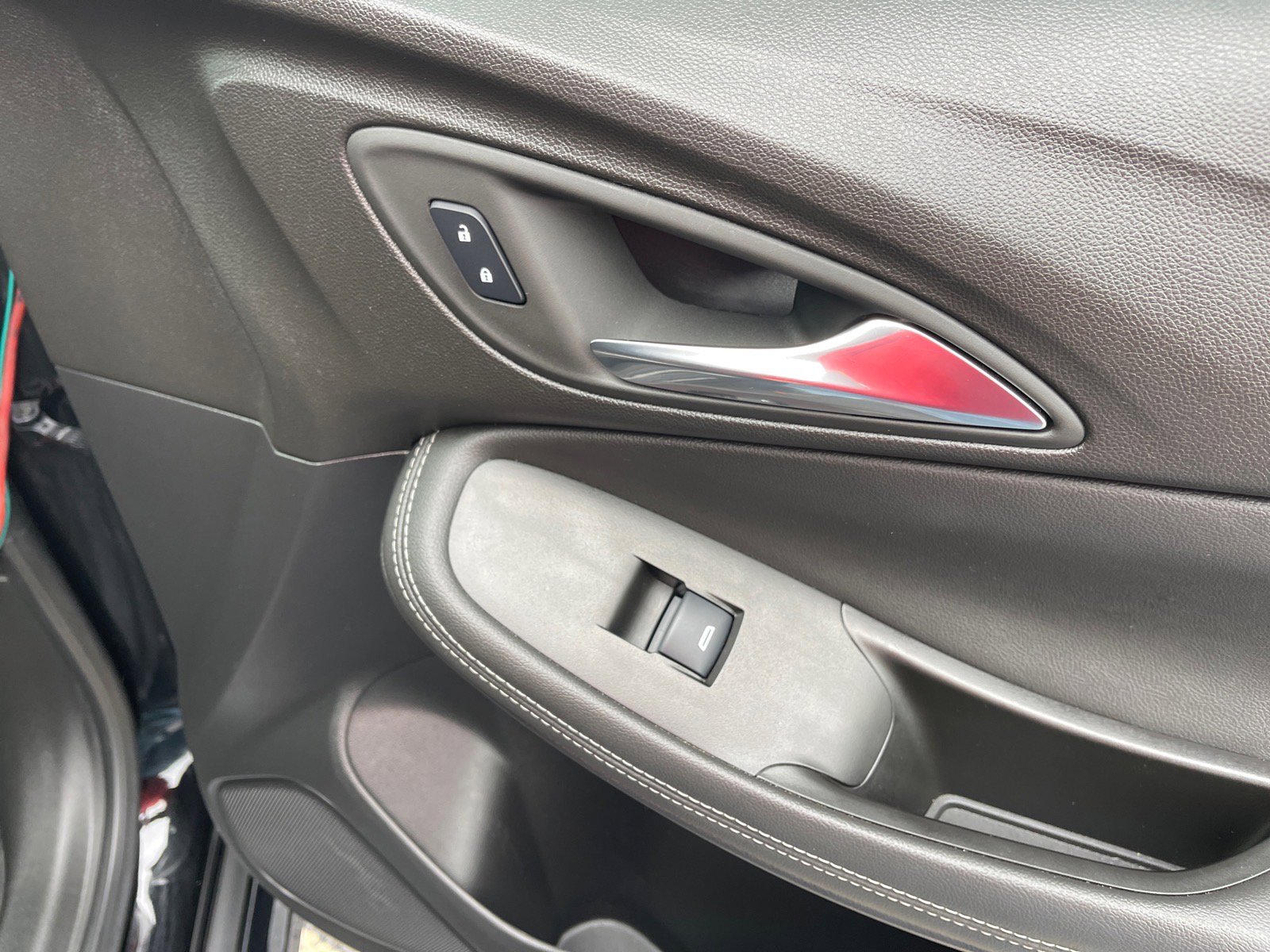 Used 2024 Buick Encore GX Sport Touring w/ Advanced Technology Package image 20