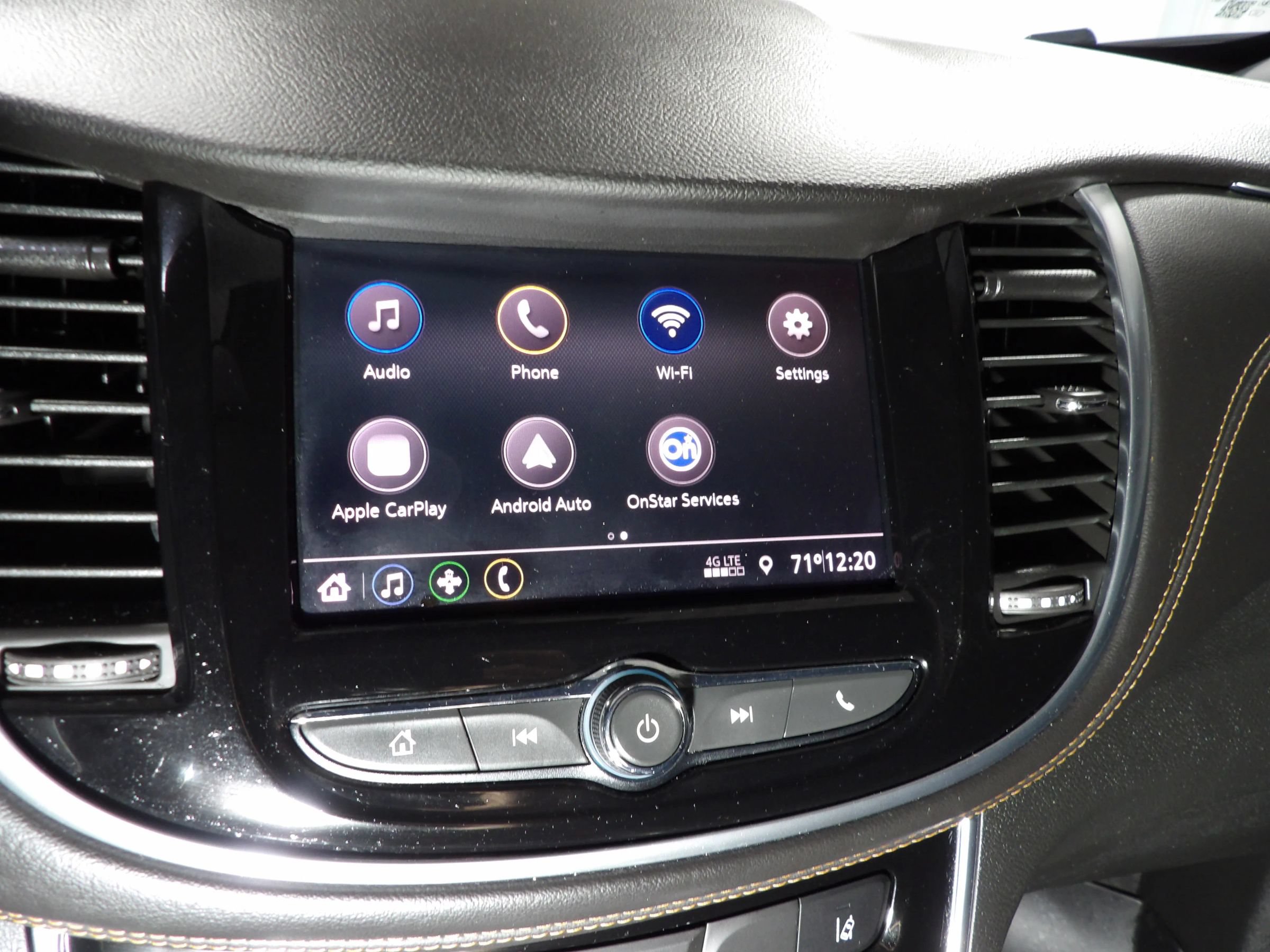 Used 2020 Chevrolet Trax Premier AWD/4WD image 15