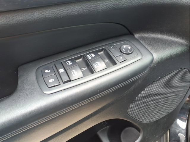 Used 2014 Jeep Grand Cherokee Laredo w/ 18" Wheel & 8.4" Radio Group image 13