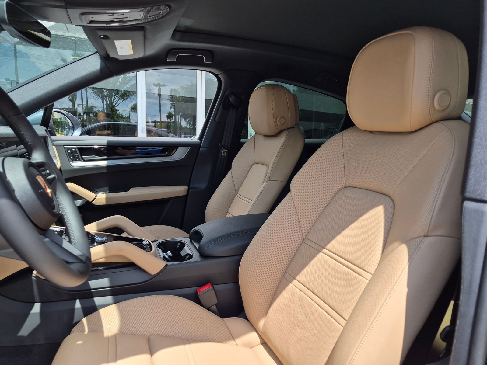 New 2026 Porsche Cayenne Coupe AWD/4WD image 5
