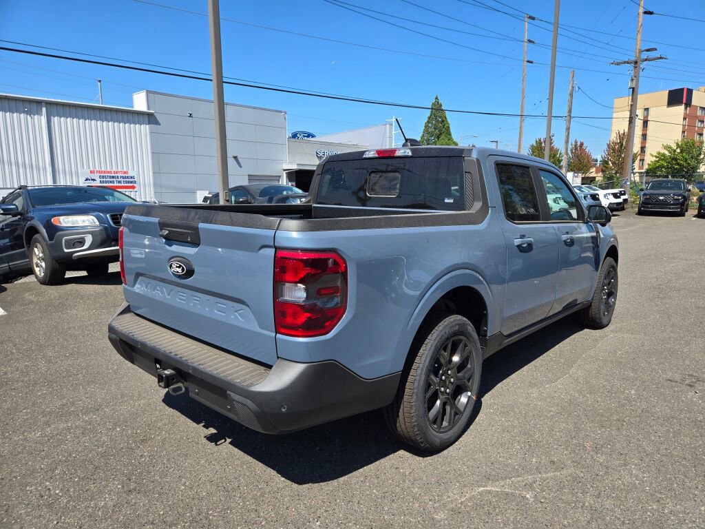 Used 2025 Ford Maverick Lariat w/ Black Appearance Package image 5
