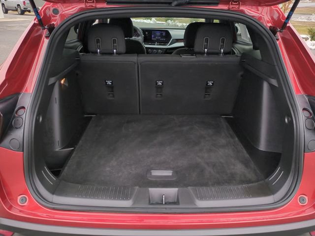 Used 2024 Chevrolet Trax RS w/ Driver Confidence Package image 28