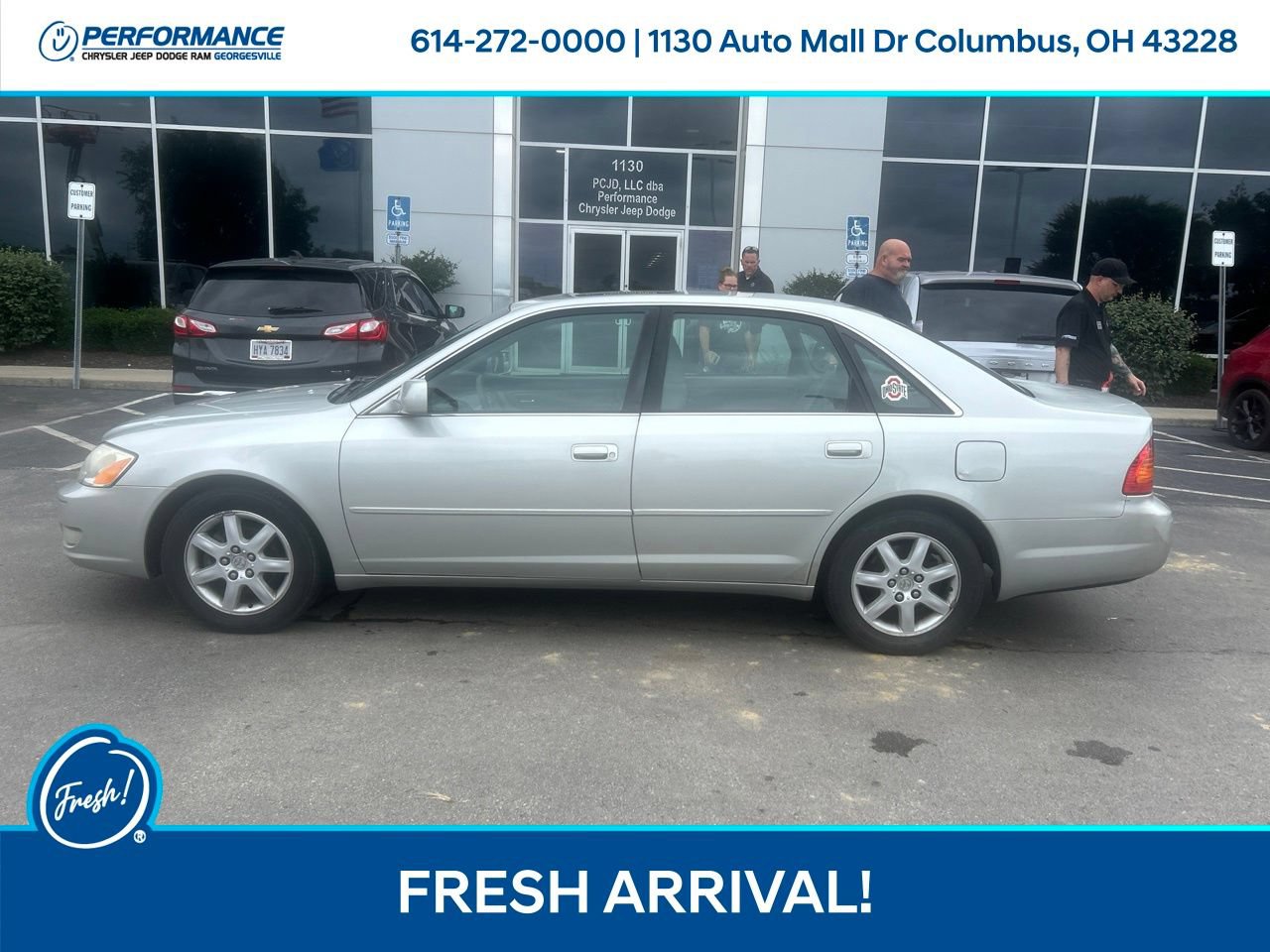 Used 2002 Toyota Avalon XLS FWD image 7
