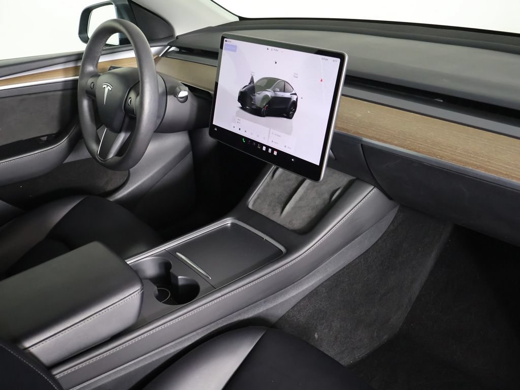 Used 2023 Tesla Model Y Performance AWD/4WD image 28