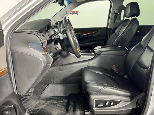 Used 2018 Cadillac Escalade ESV Luxury w/ LPO, Radiant Package image 21