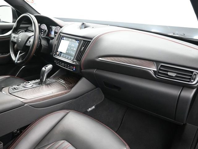 Used 2023 Maserati Levante GT image 10