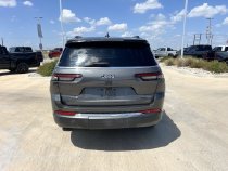 Used 2023 Jeep Grand Cherokee L Limited RWD image 4