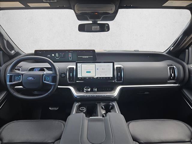 New 2027 Ford Expedition Platinum w/ Stealth Appearance Package RWD image 15