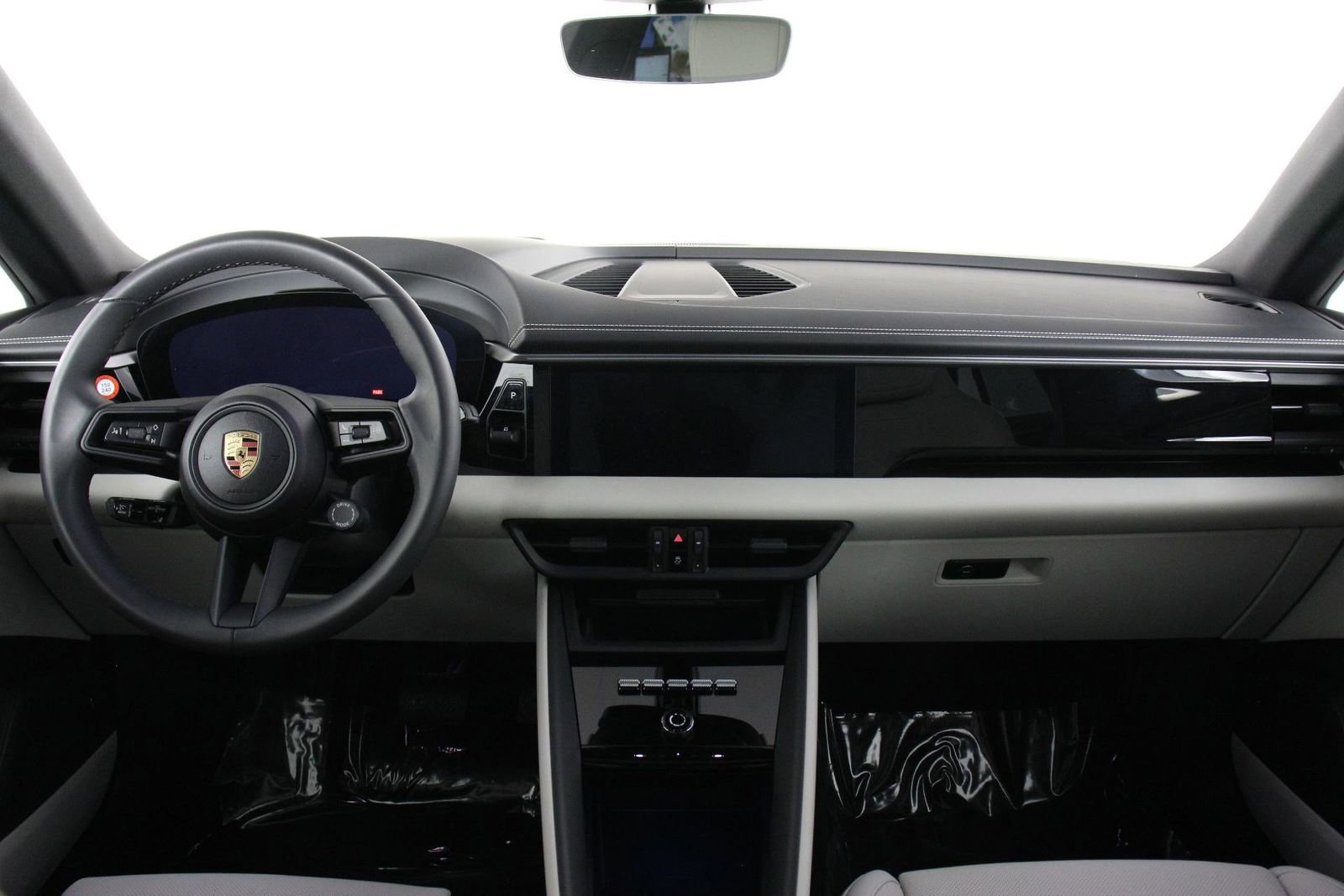 Certified 2024 Porsche Macan 4 Electric image 11