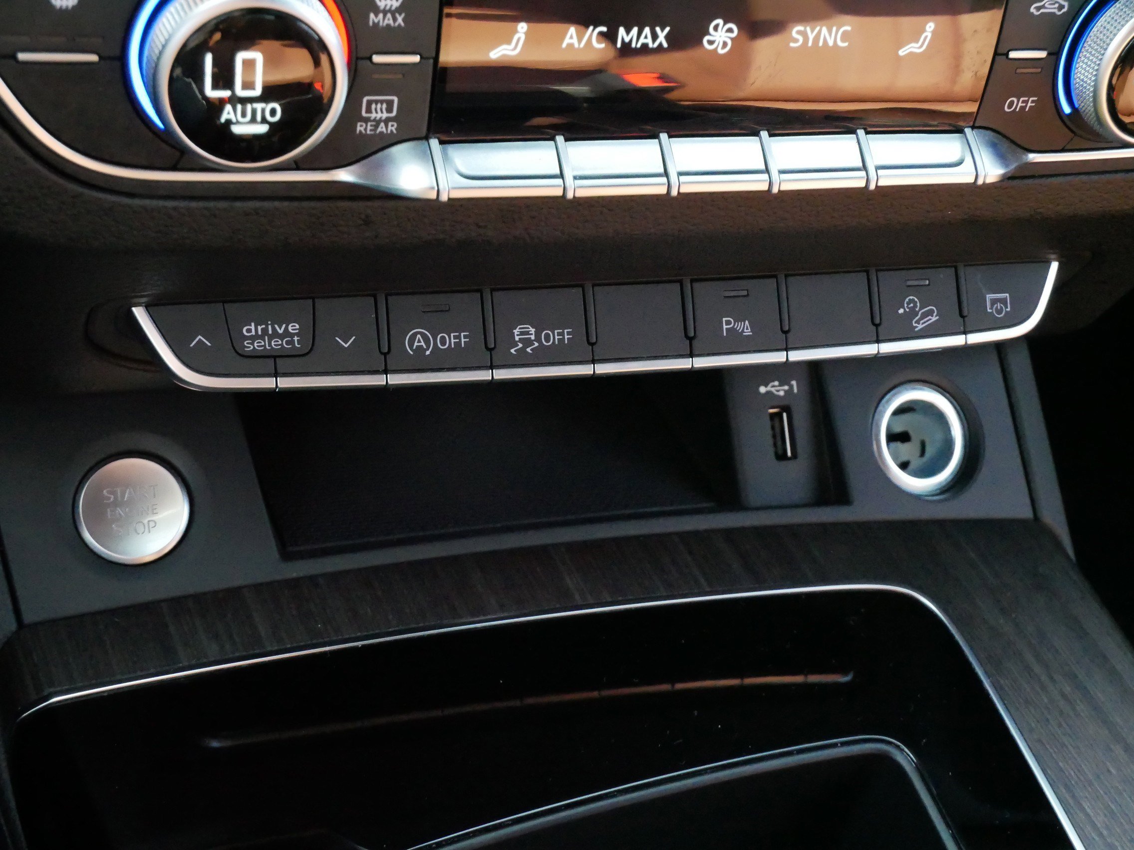 Used 2025 Audi Q5 2.0T Premium image 28