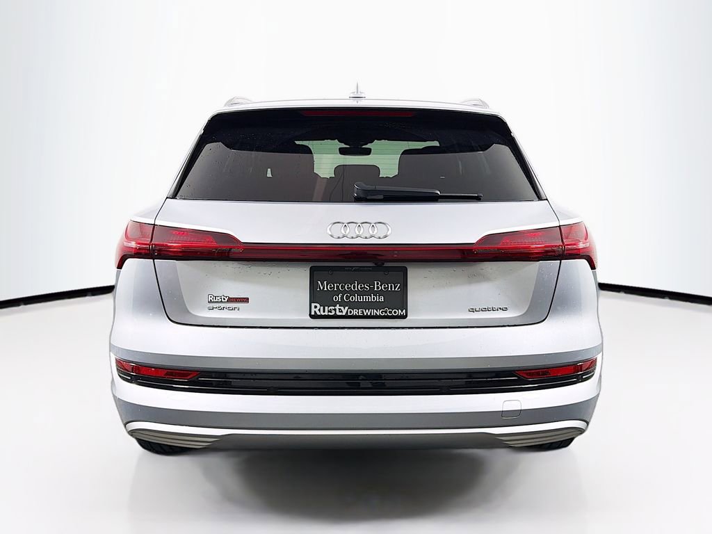 Used 2022 Audi e-tron Premium Plus image 6