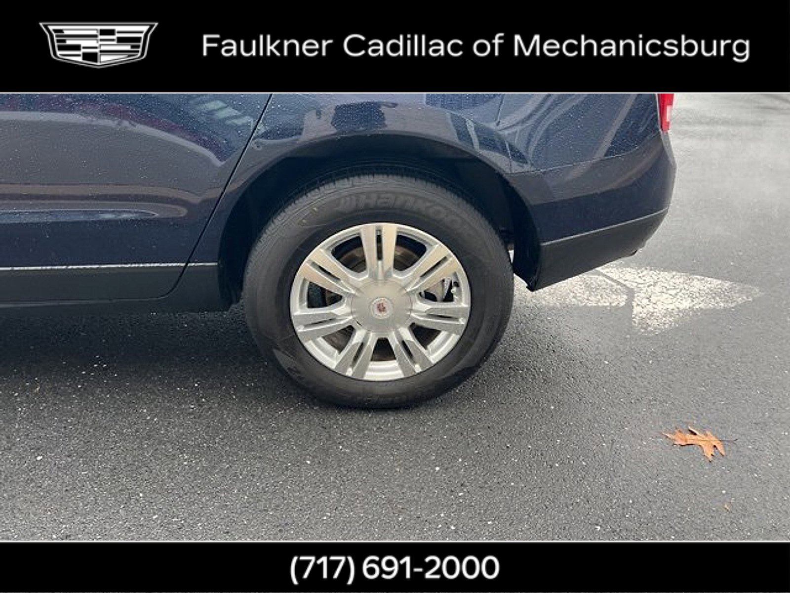 Used 2011 Cadillac SRX Luxury image 25