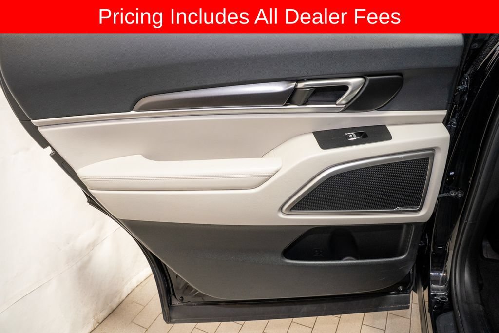 Certified 2024 Kia Telluride S w/ S Sunroof Package FWD image 11