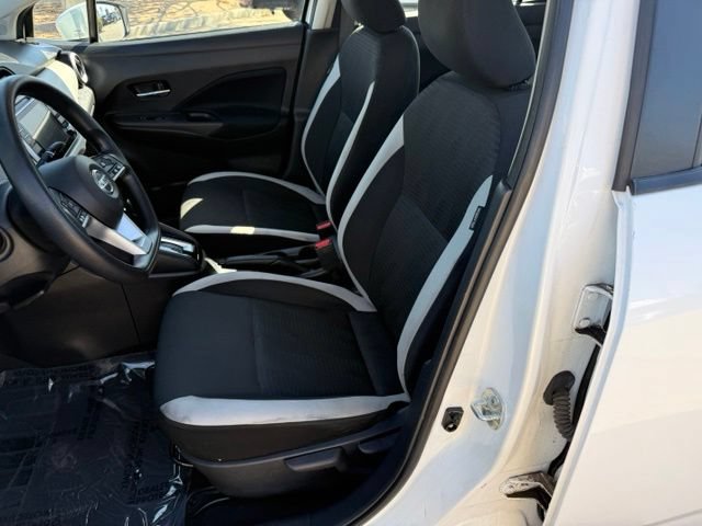 Used 2022 Nissan Versa SV FWD image 28