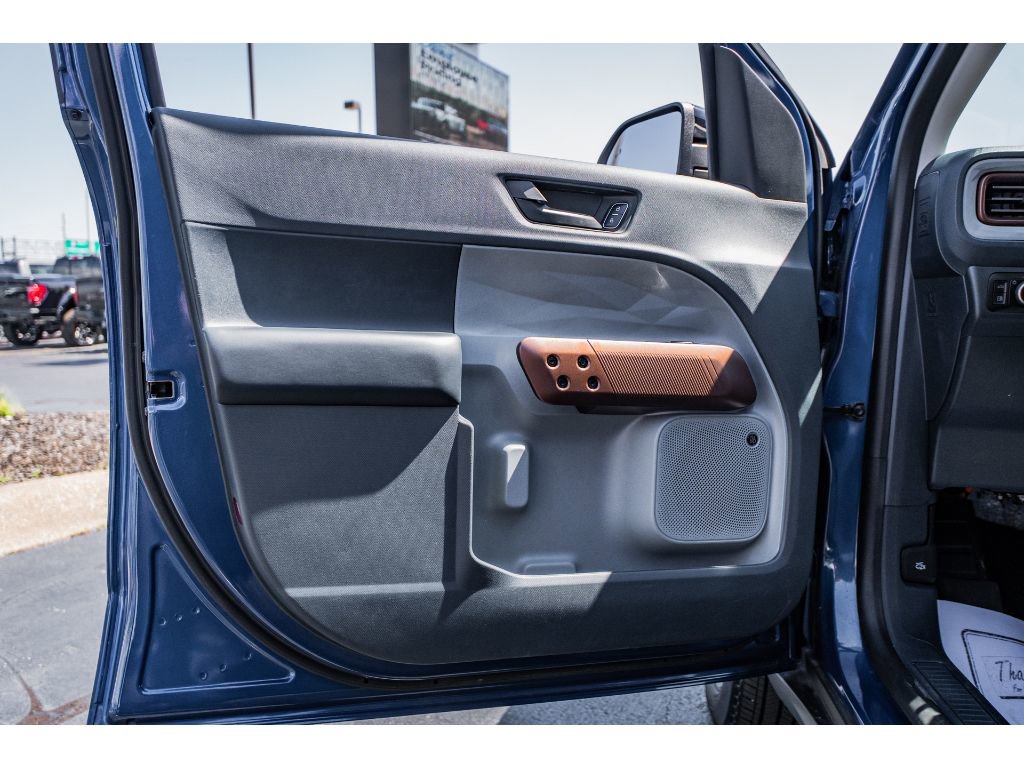 Used 2024 Ford Maverick Lariat FWD image 6