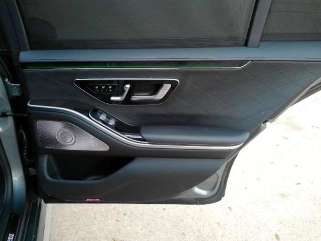 Used 2024 Mercedes-Benz S 580 4MATIC Sedan image 28