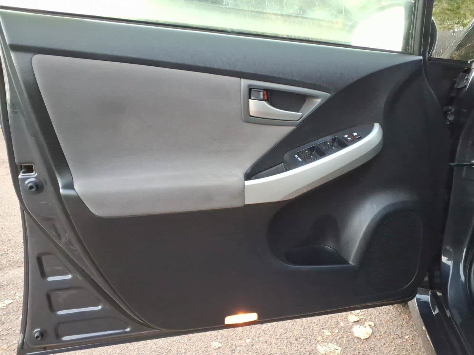 Used 2015 Toyota Prius Three FWD image 12