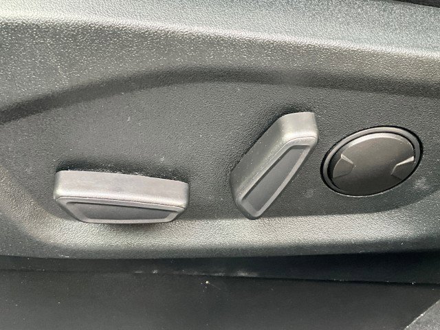 Used 2022 Ford Edge SEL w/ Convenience Package image 25